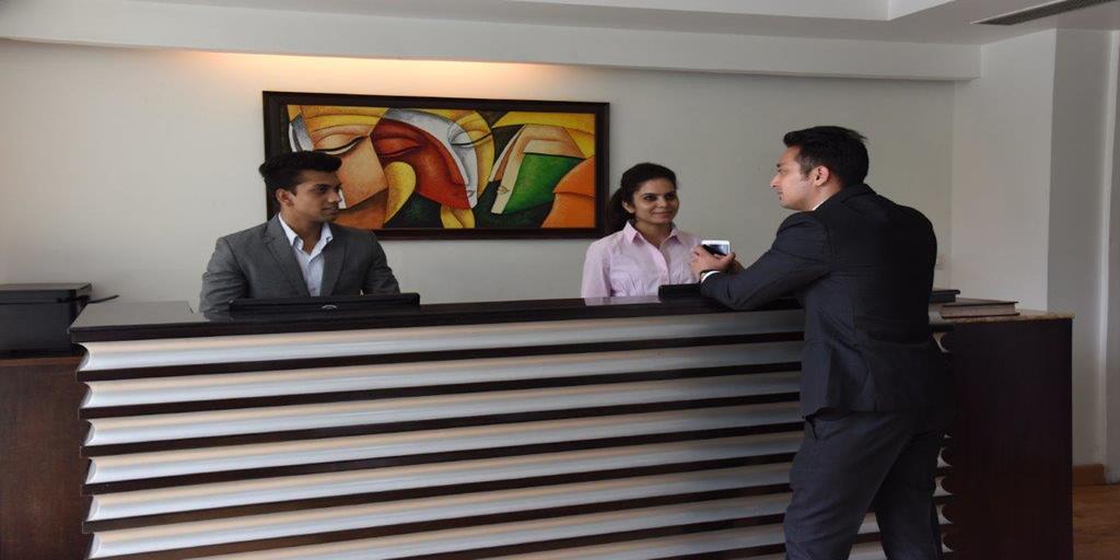 The Madison Otel Yeni Delhi Dış mekan fotoğraf