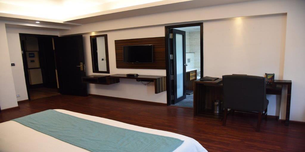 The Madison Otel Yeni Delhi Dış mekan fotoğraf