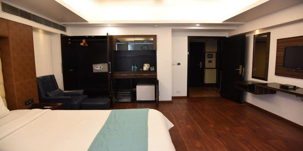The Madison Otel Yeni Delhi Dış mekan fotoğraf